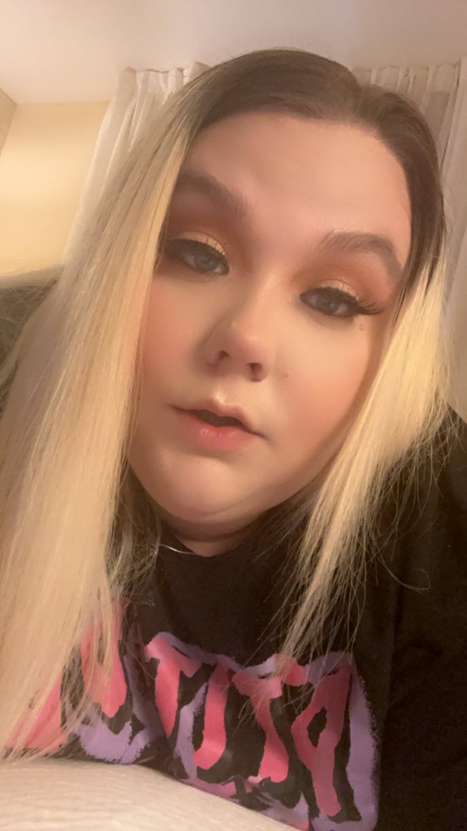 pretti_paris916's tweet photo. Des Moines Iowa available starting at noon today. #DesMoines #iowa #dateiowa #datedesmoines #bbw #prettyparis #bigbooty https://t.co/HJI4oi4ZrT