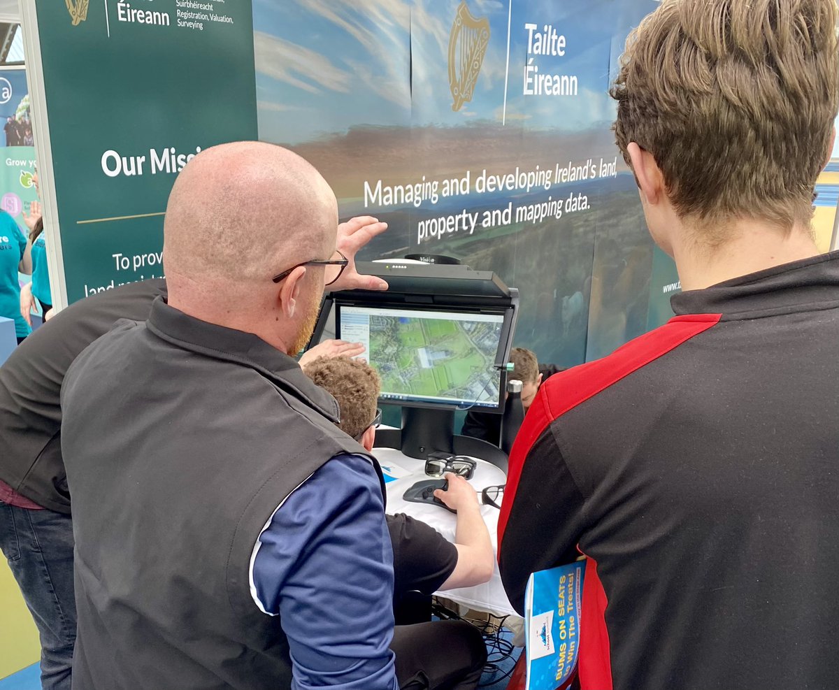 TailteEireann's tweet photo. We are meeting students and career teachers from across Leinster today at #SchoolSummit Dublin discussing the career opportunities available at Tailte Éireann.
You can find out more on our website https://t.co/z278kAi348 https://t.co/jJnj7oiIXY