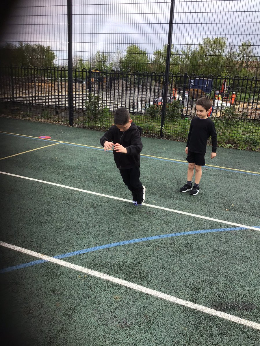 GRPAPlane's tweet photo. Plane class have enjoyed their PE lesson on athletics. We learned about the techniques in jumping using arms to propel us to go further! #GreenRidgeR2 #Athletic #Fitness https://t.co/mYJmJUmQUv
