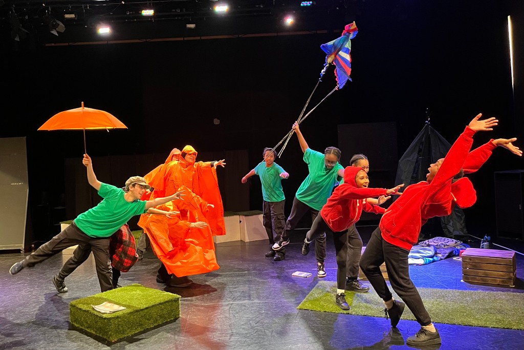 citywestcollege's tweet photo. Don't miss the awesome performance of "Kiss/Marry/Push off Cliff" by our talented Performing Arts students, as part of the @NTConnections festival. 🎭️ 
Join us on Wed 24 April 8:30pm, at the Hammersmith Lyric. Grab your tickets now 👉️ https://t.co/czZ7gkcvT9
#Connections2024 https://t.co/yB3BISq17e