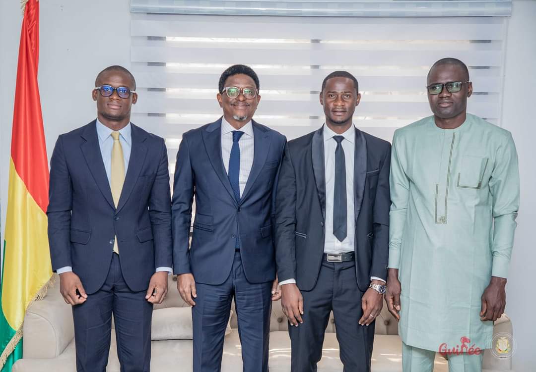 Diabateibn93's tweet photo. J'ai été reçu en audience par Alpha Bacar Barry, Ministre de l'Enseignement Supérieur, de la Recherche Scientifique et de l'Innovation de Guinée.
Nous avons échangé sur les défis communs auxquels sont confrontés les pays africains en matiÚre d'autonomisation des jeunes.
#CNJCI https://t.co/JZ2WNDKfE6