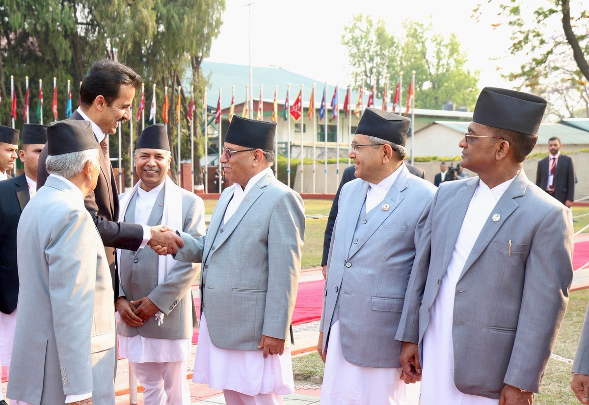 The Rt. Hon. Prime Minister Mr. Pushpa Kamal Dahal ‘Prachanda’ welcomed His Highness Sheikh @TamimBinHamad, Amir of the State of Qatar at Tribhuvan International Airport, Kathmandu.