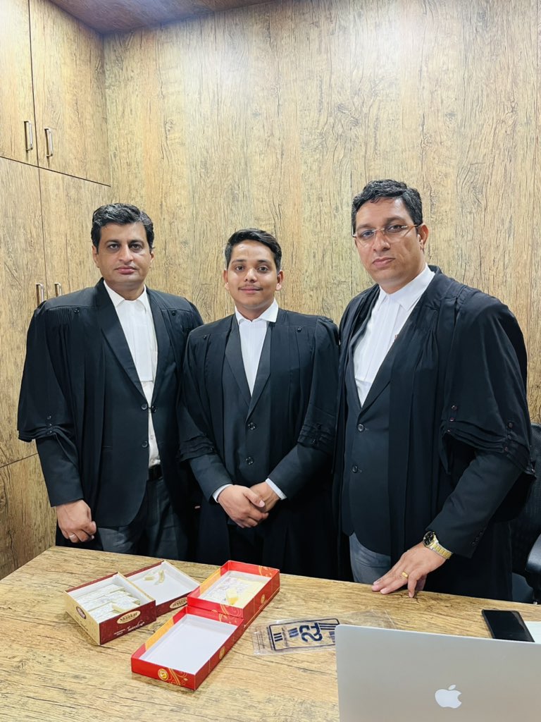 Advrahuljaat's tweet photo. Gown Ceremony 
Rajasthan High Court Jaipur https://t.co/GctjnysWeU