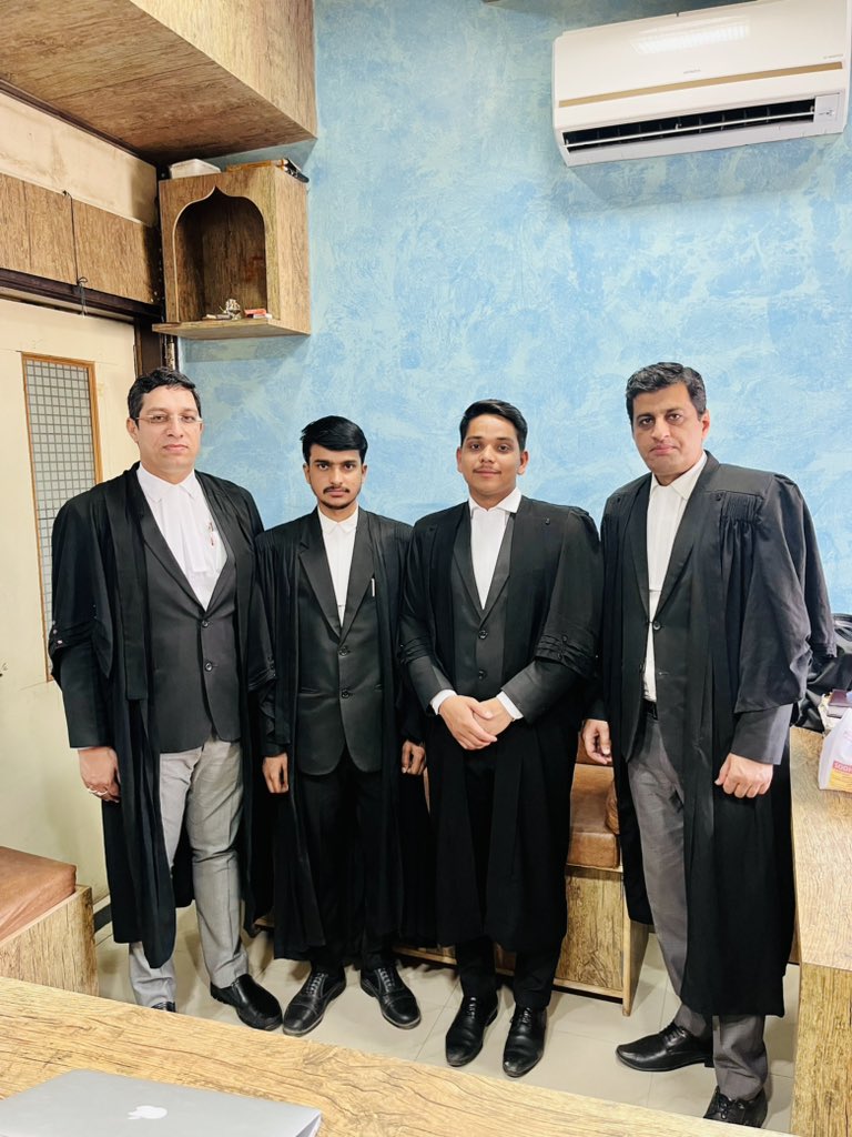 Advrahuljaat's tweet photo. Gown Ceremony 
Rajasthan High Court Jaipur https://t.co/GctjnysWeU
