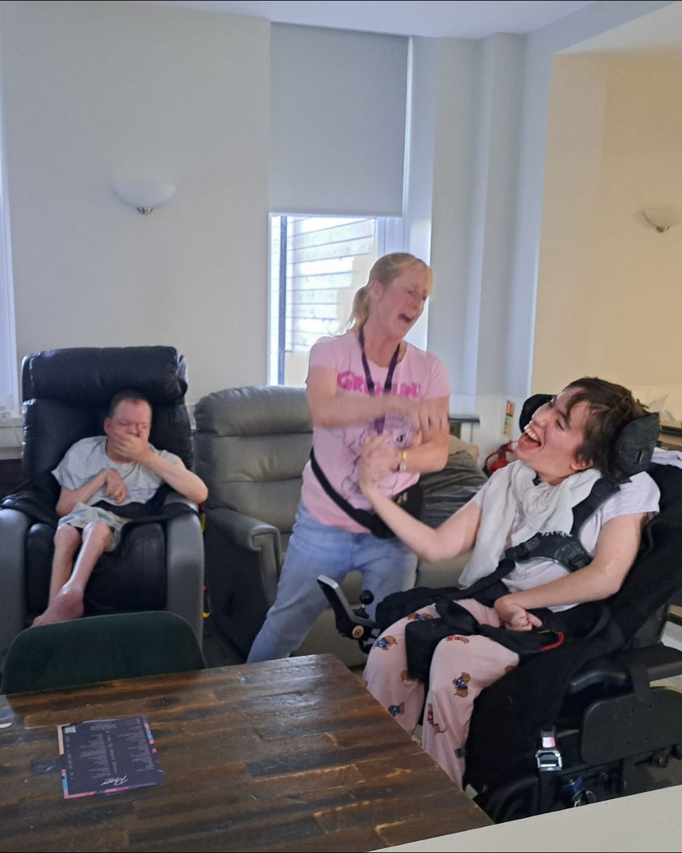 Music and laughter filled the room at Tyne House with their Karaoke night! 🎤🥳 #karaoke #music #residential #newcastle