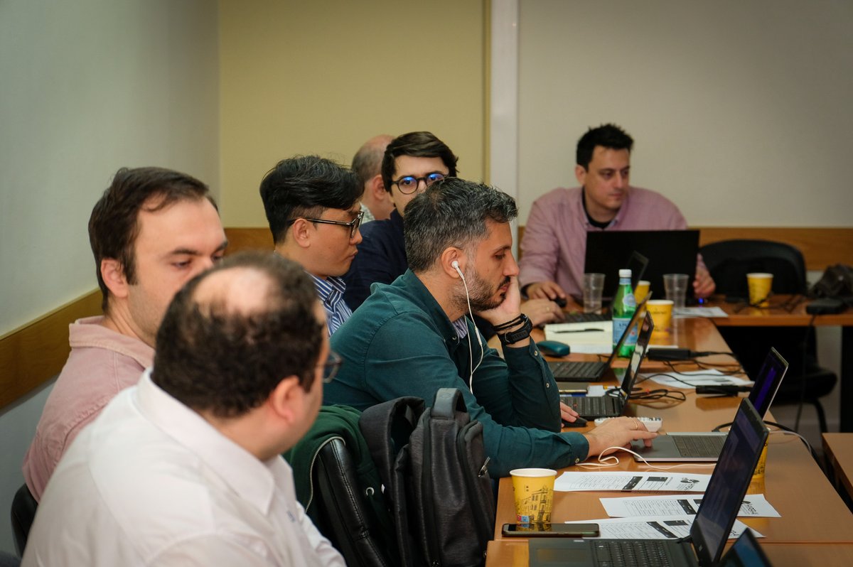 HYPERAI_Project's tweet image. 🗓️Day 1 of the @HYPERAI_Project Kick Off event has so far welcomed and acquainted the team with a Round of Introductions 🤝
📋This morning’s discussions defined the work, requirements, and #keytechnologies at #system and #hardware level supporting HYPER-AI’s #innovations.