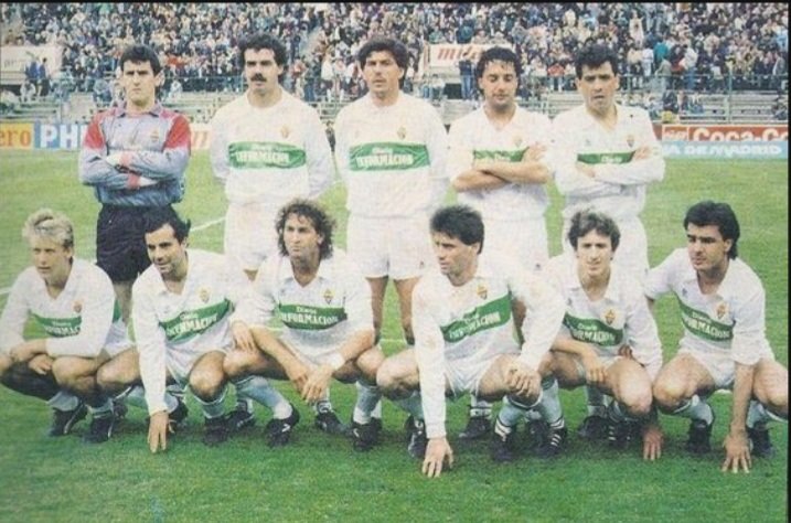 #AtléticodeMadrid 🆚️ #ElcheCF 🔙 02/04/1989 🏟 #VicenteCalderón 📌 Puente, Javi, Cartagena, Robi, Claudio; Berg, Pedro Pablo, Bračun, Benito Sánchez, Fernández, Saavedra. #ElcheCF 🌴