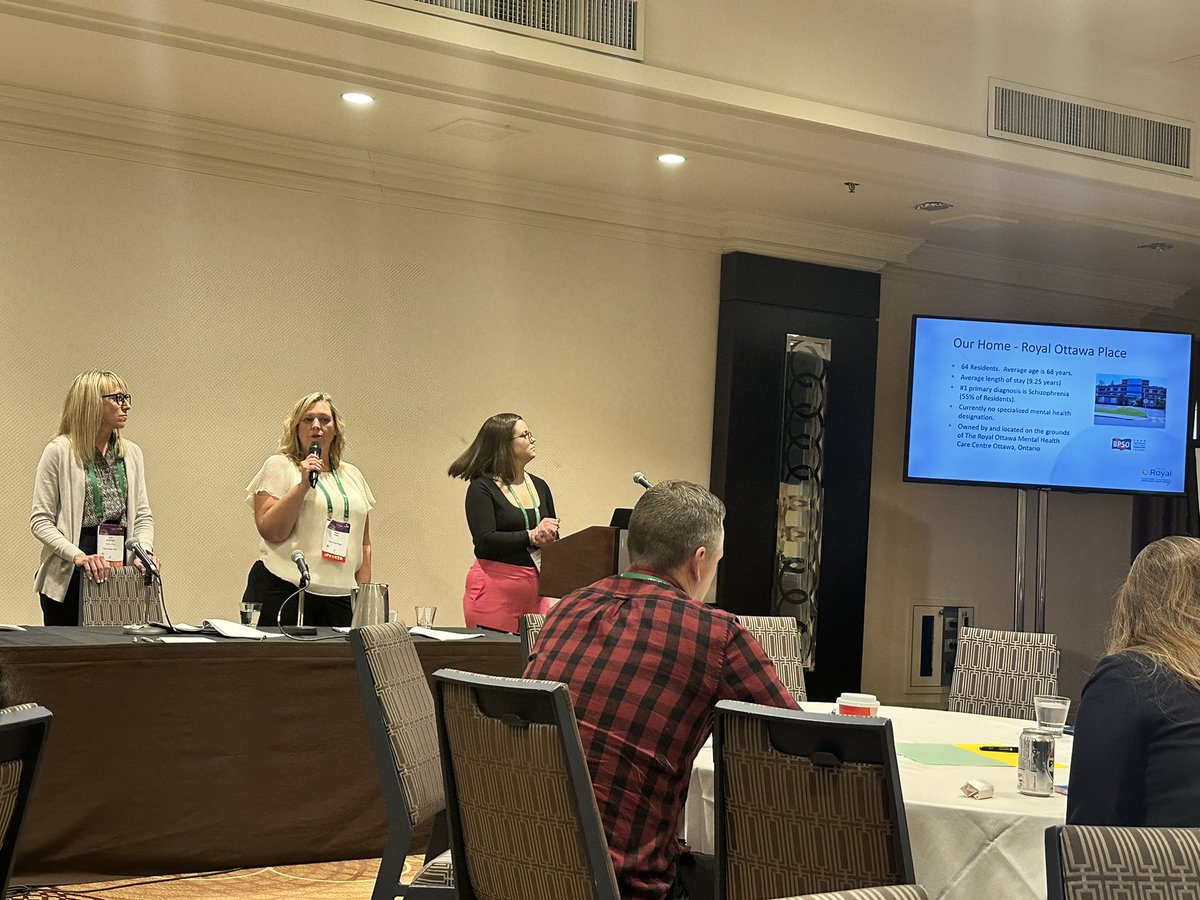 A huge congratulations to #LTC Royal Ottawa team #BPSO for their presentation at @AdvantAgeOnt last week. 👏🏼 for sharing how they’re changing the landscape for those aging w/ SMI & advancing the delivery of #PFCC #BPG. STANDING ROOM ONLY!!!! @RNAO @DorisGrinspun @JanetCheeRNAO