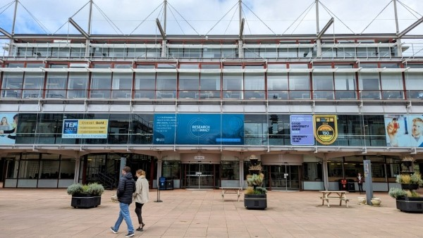 Great visit last week with Kate Robinson, University Librarian @UniofBath and @CILIPinfo chair. Lots to learn and digest before 8 May. Bathwick Hill is a steep cycle! #Libraries #CILIP #InfoPros #KMers #Library #ShutUpLegs 📚📷 🚲