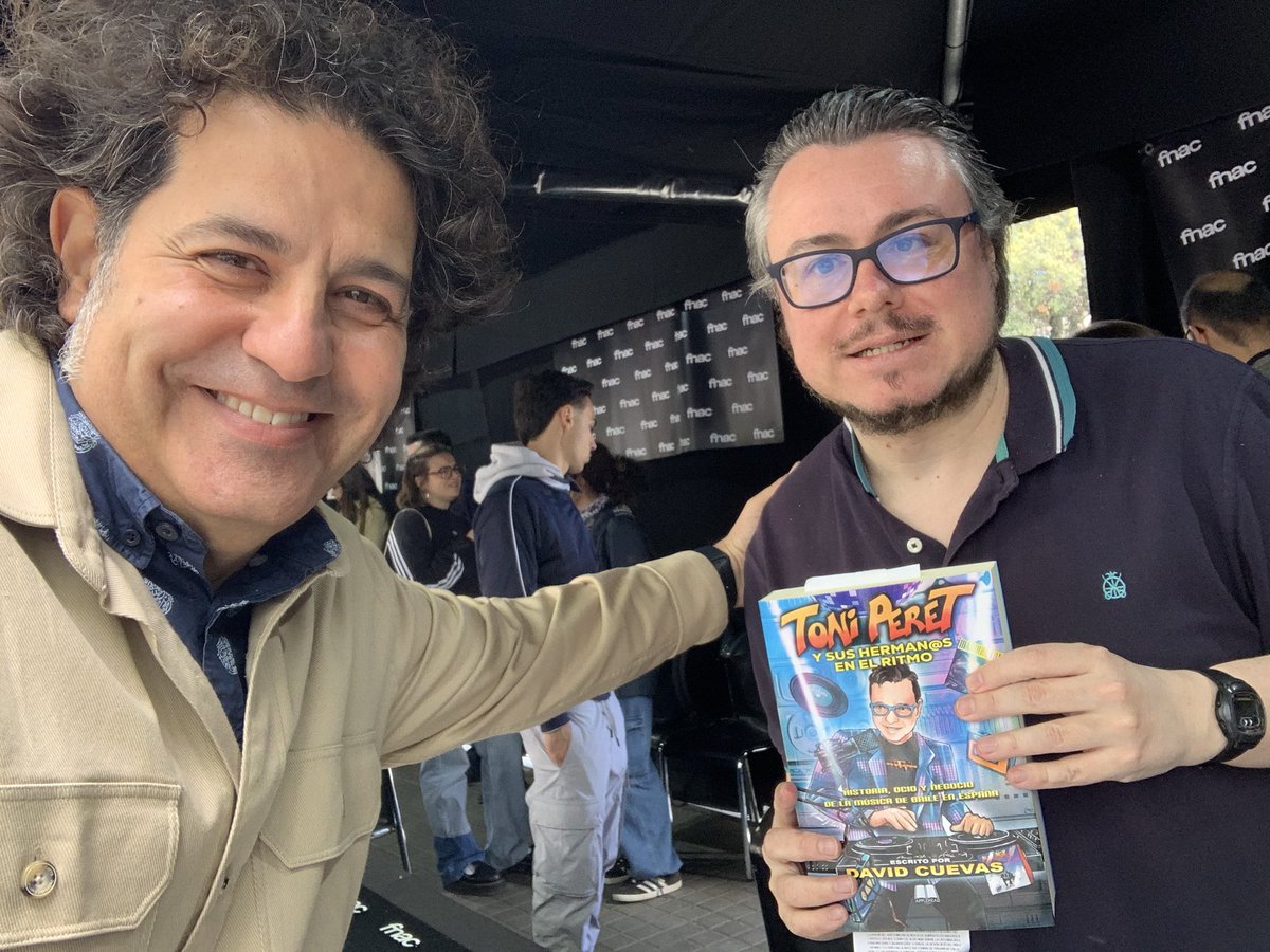 robertonitram's tweet photo. Ha costado pero ya lo tenemos. Un placer!!! @DCuevasC https://t.co/tYuiHtfG7c