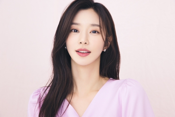 #LeeJooBeen confirmed cast as female lead for drama <#Protectors>, she will act as Han Do-kyung who is good at judo, kendo, taekwondo, and other martial arts. The drama will contain the story of electronic supervisors and probation officers who help certain criminals prevent