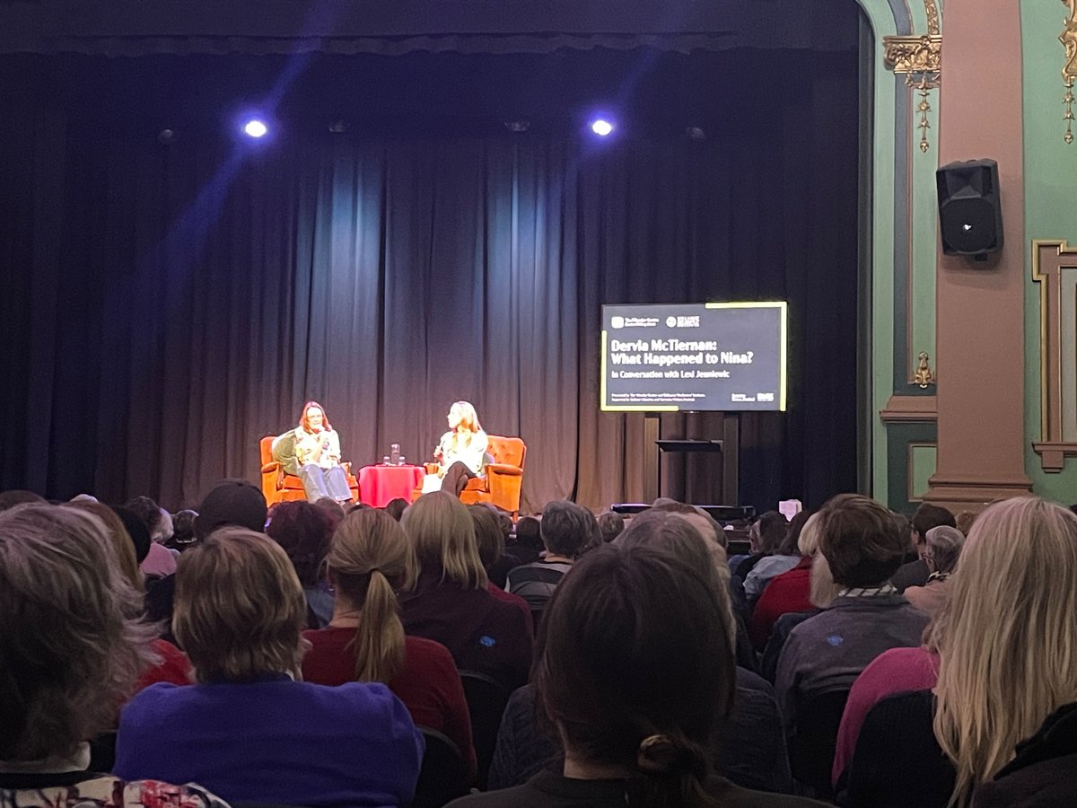 ReadabilityAus's tweet image. Dervla McTiernan spoke about all the good things tonight: attic writing rooms, crime fiction and @StephenKing.

Thanks for visiting us in Ballarat, @DervlaMcTiernan!