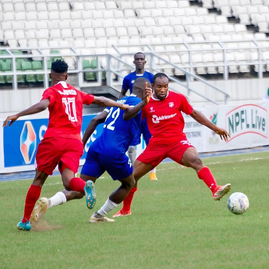 Rangers_Intl's tweet photo. Picture moments on the field โฝ๏ธ๐ธ
#RangersIntl #MatchDay31 #Npfl24
#HistoryTogether #NeverSayDie https://t.co/ZPDnhqgAPz