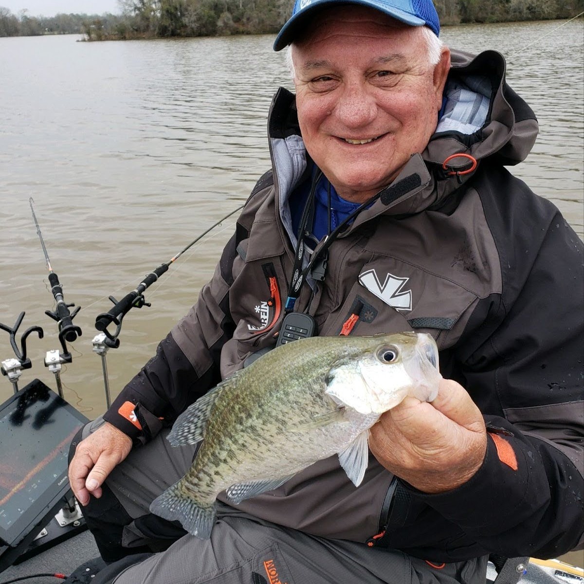 Navigating those pesky April showers can be tough, especially when trying to keep yourself dry. @crappiedan says his @norfinUSA jacket keeps him comfortable and focused on the hunt for crappie.

norfin.info/product/norfin…

#NorfinUSA #Norfin #Jacket #Fishing #FishingGear
