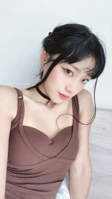 Watch SpicyGum✨'s leaked NSFW photo on TwXstars