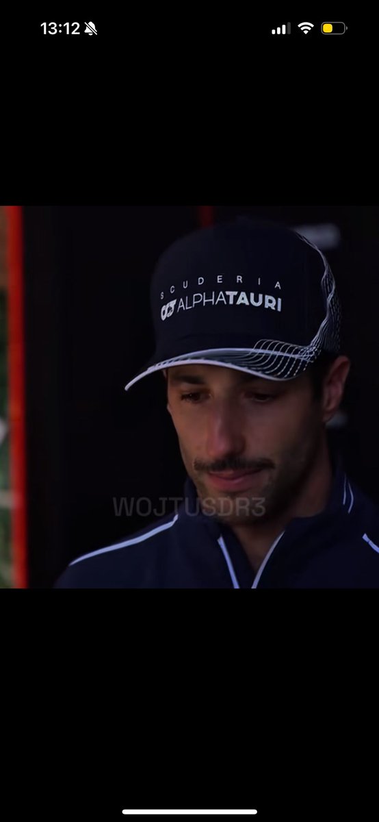 Ver a alguien como Ricciardo pasar de tener la mayor sonrisa del paddock a ya ni sonreir es duro. Yo mismo creo que ya se le acaba el tiempo, pero que duro debe ser para alguien como él🙁