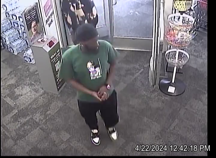 SWTPoliceDept's tweet photo. *** ASSISTANCE WITH IDENTIFYING ***

On April 22nd at approximately 1242 PM, these two individuals committed a felony retail theft (the merchandise involved exceeded $1,000) from CVS located at 3010 W. Tilghman St. https://t.co/0G7GB1feXU