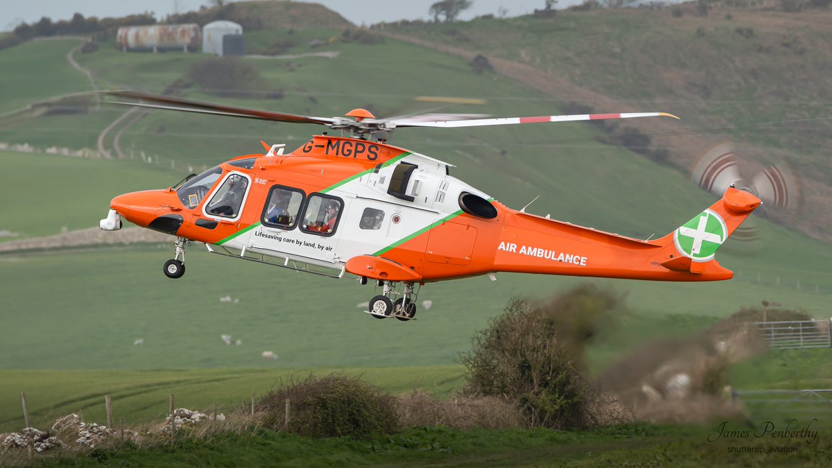 Last week, between our cars and helicopter, we were called to 55 incidents in and around Burnham-On-Sea, Swanage, Bridgwater, Bournemouth, Poole, Taunton, Weymouth, Dorchester & Yeovil. We’re ready to respond and #ThereForYou. Please donate what you can: dsairambulance.org.uk/donate