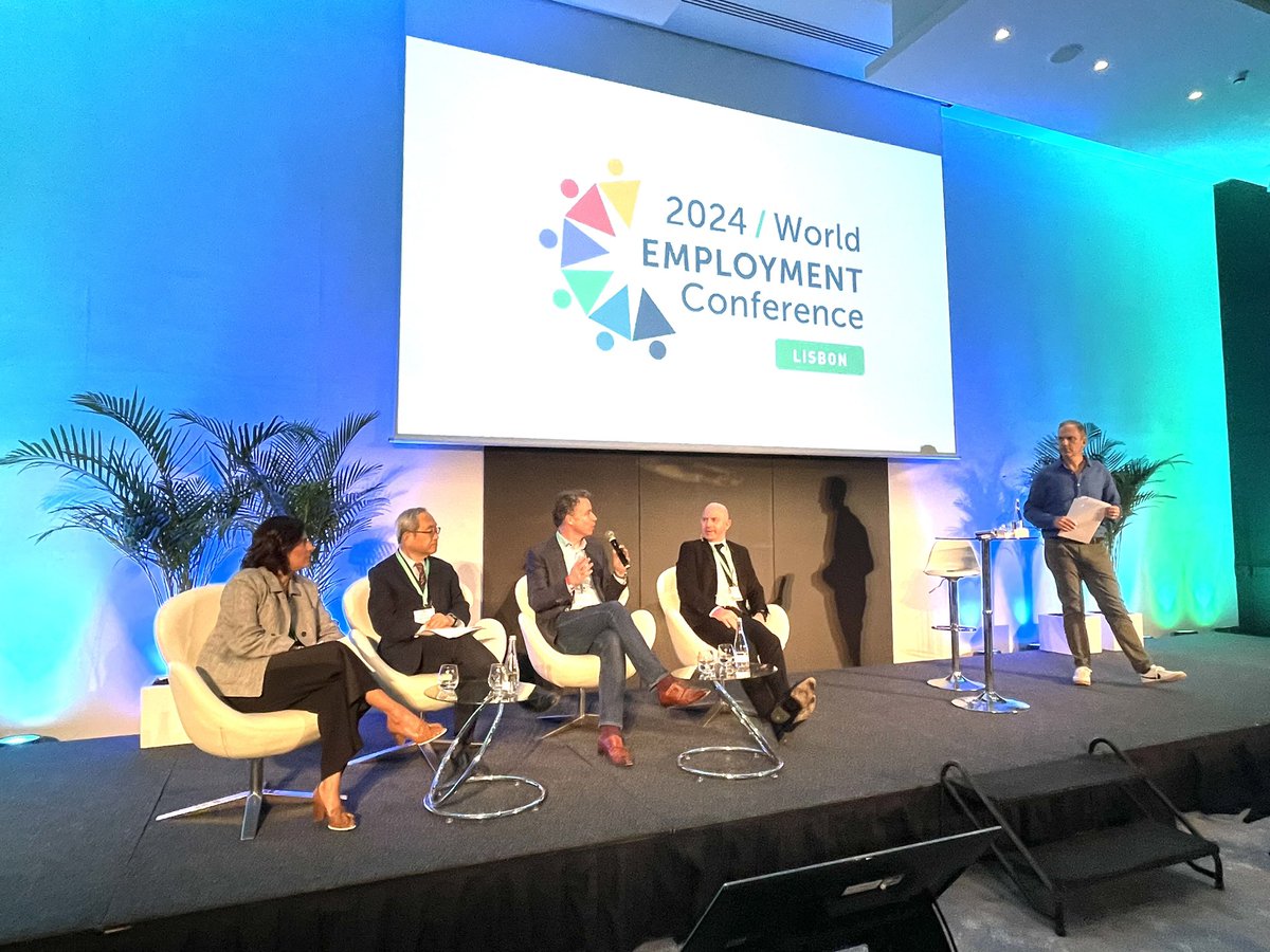 #WEC2024Lisbon Our VP @ACharlesCameron cooking a flavoursome session on #equalpay blending perspectives of #HRservices industry experts from the Netherlands, Japan and South Africa, spiced up with legal expertise from @IusLaboris and outcomes from room discussions.