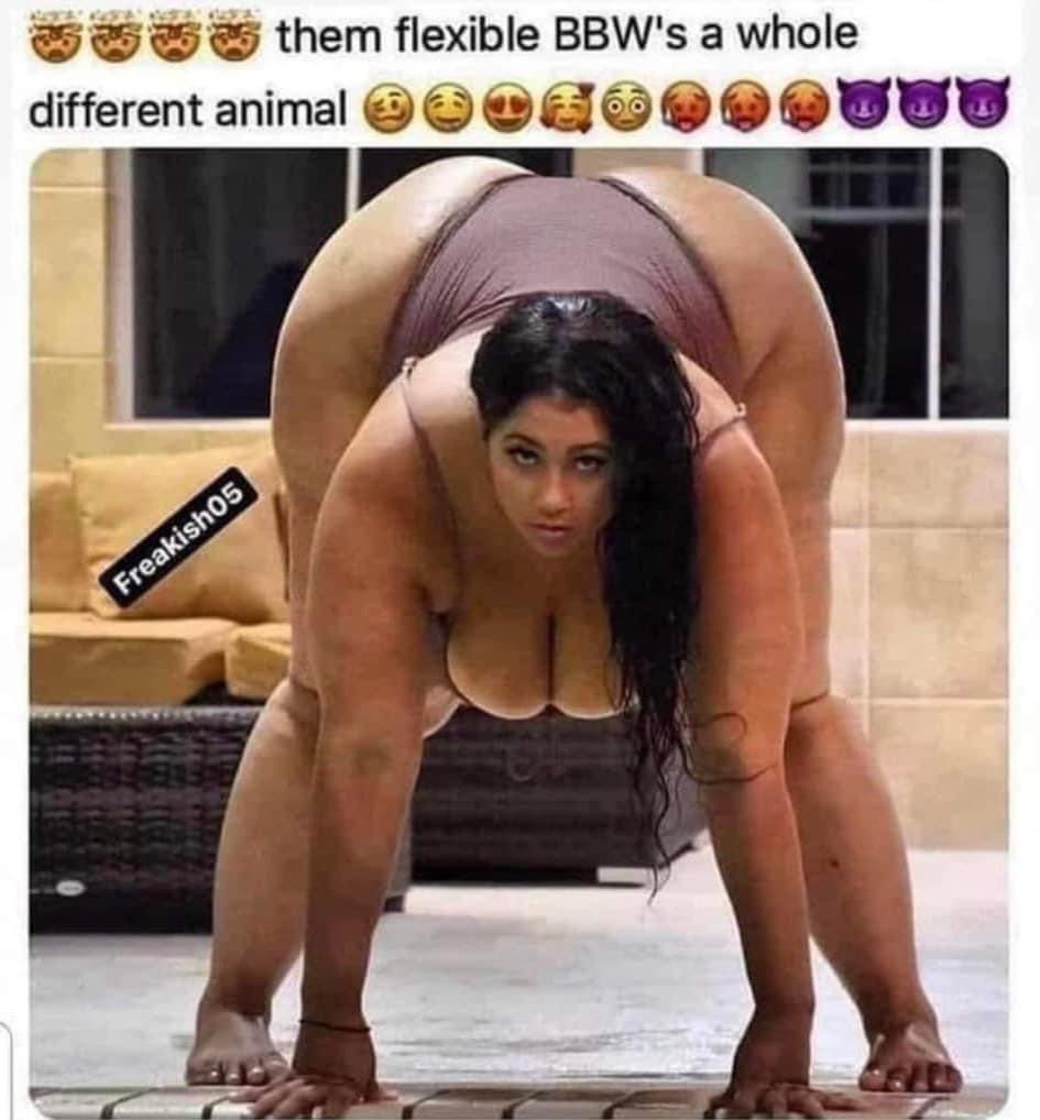 Im very flexible babyyy🥨🥨💦