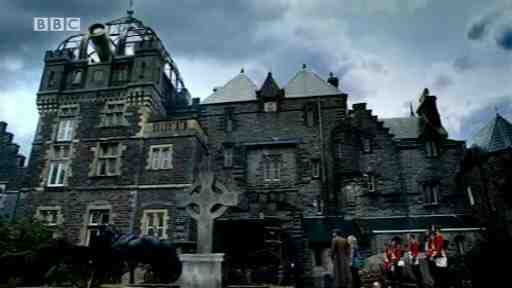 atruedrwhofan's tweet photo. #OTD 2006: The Doctor and Rose arrived in 1869, met Queen Victoria, were chased by a werewolf and Torchwood was born in #DoctorWho #ToothAndClaw https://t.co/pZj2rNLPwl