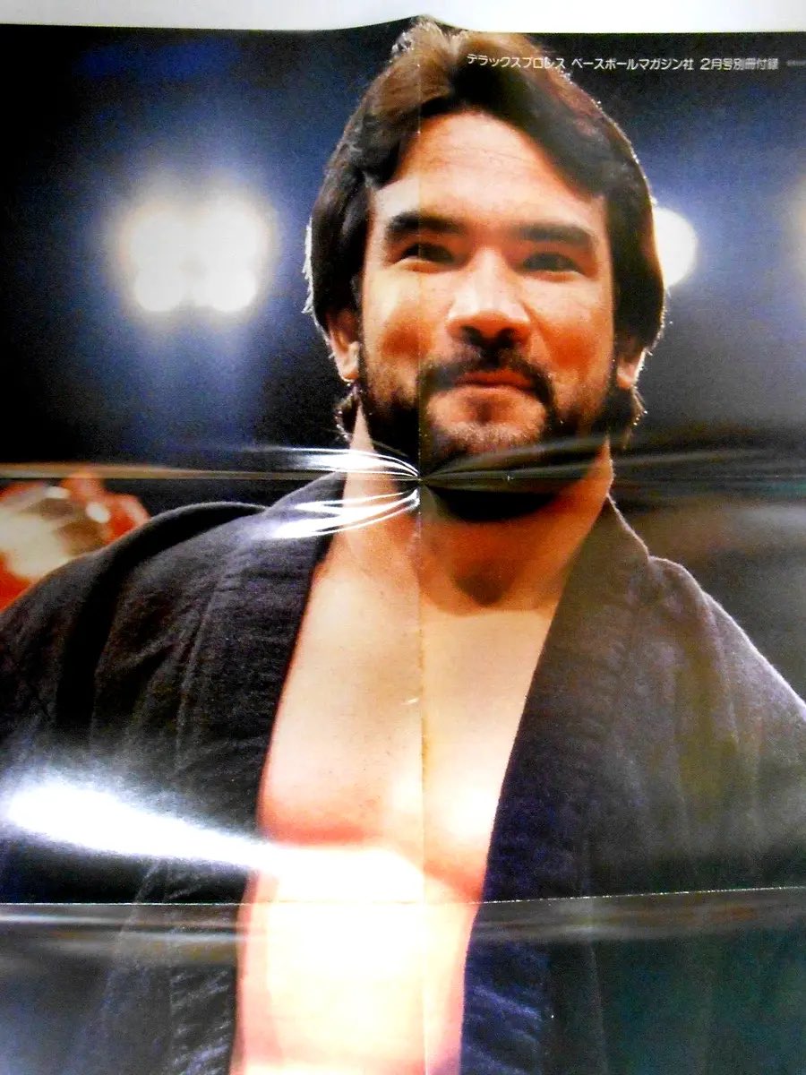 Sam Weller tweet media