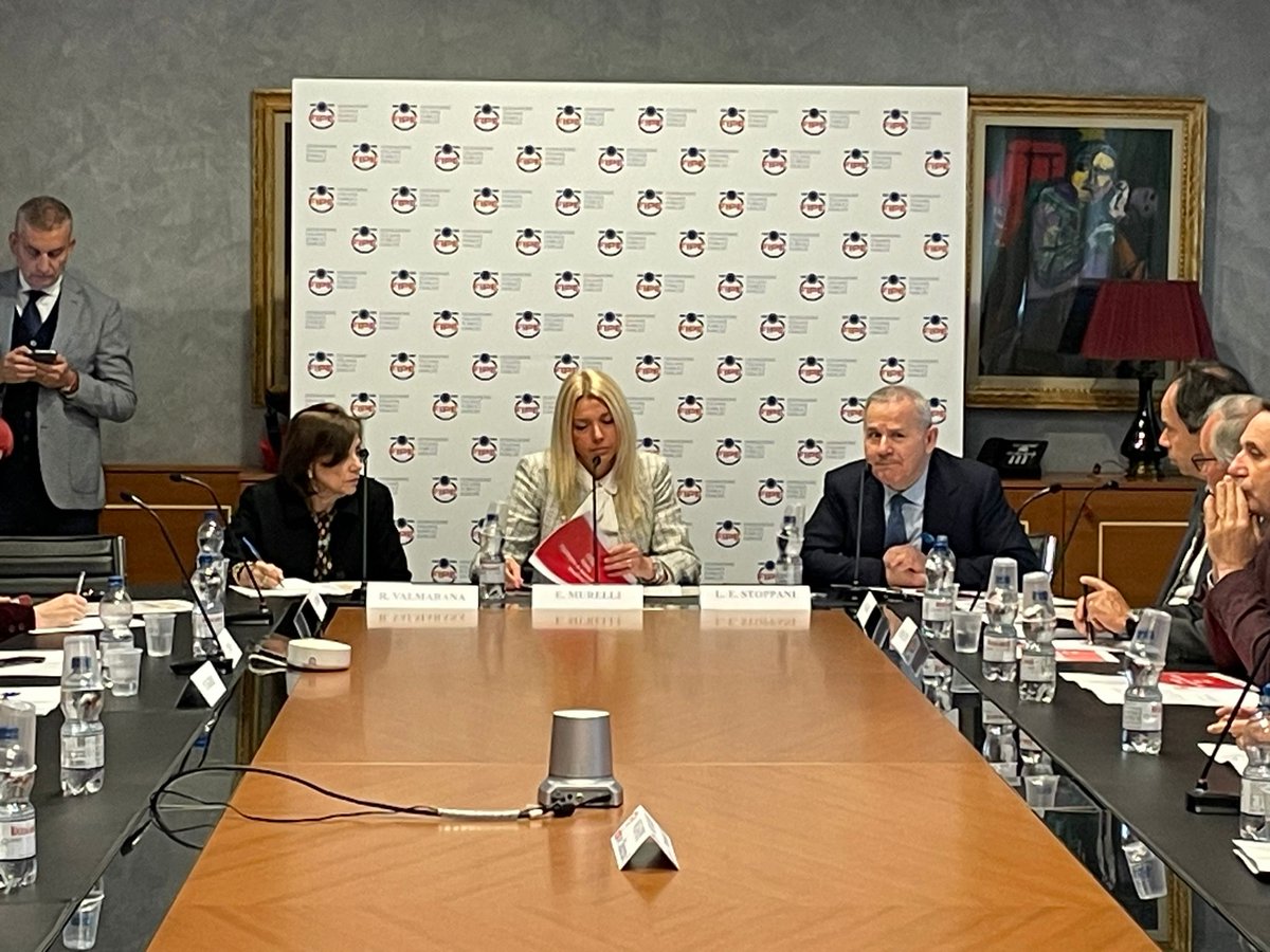 fipeconf's tweet photo. 𝗖𝗲𝗹𝗶𝗮𝗰𝗵𝗶𝗮, 𝗙𝗜𝗣𝗘 𝗲 𝗔𝗜𝗖 insieme per sensibilizzare, promuovere conoscenza e accogliere in sicurezza

👉 Al 🔗 https://t.co/QLhpaLp7Wa per leggere il comunicato e visualizzare l'indagine presentata https://t.co/q7kknmaeSQ