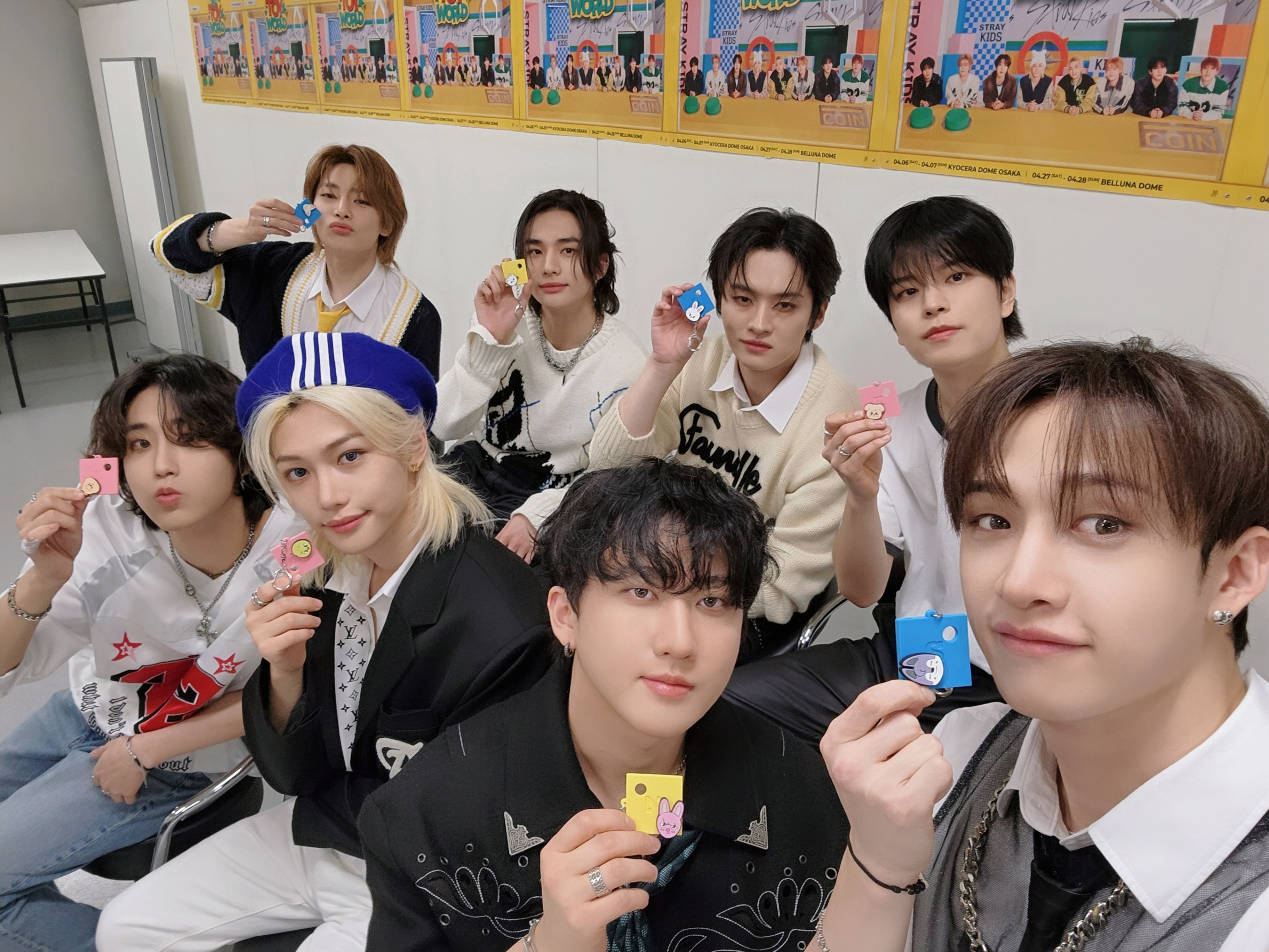 Stray Kids Japan Official on X: Stray Kids Japan Official on X: