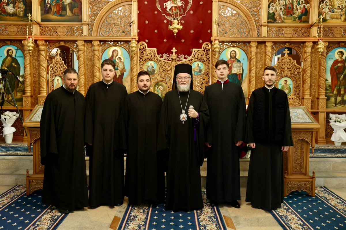 ByzantineChoir's tweet photo. 23 aprilie 2024 | Hramul Parohiei Ortodoxe „Sfântul Gheorghe” din Municipiul Satu Mare
#eormmsm https://t.co/bYTyKvVVXF
