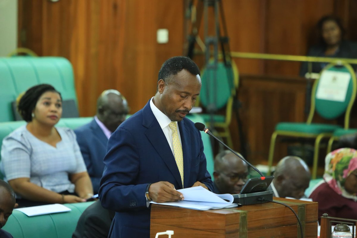 Finance committee chairperson, Hon.@KankundaAmos1 said for 5years, @UgMicrofinAuth collected tax and non-tax revenue amounting to Shs390bn which is significantly attributed to UMRA's mandate through regulation & supervision of Tier 4 Microfinance Institutions & Moneylenders.