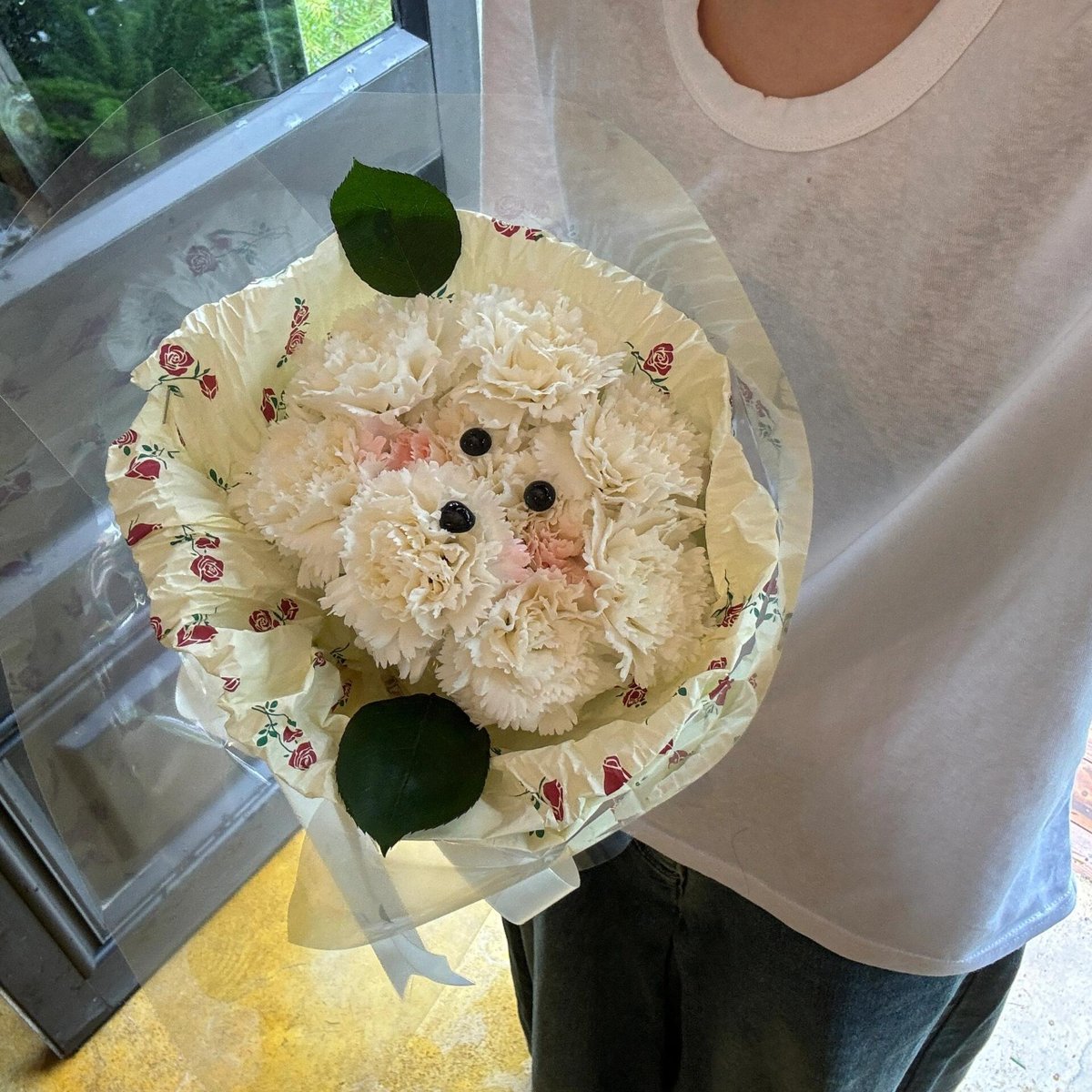 🐶🌸 Looking for a fun and adorable DIY project? Why not try making a puppy bouquet using safety eyes and nose! It's the perfect way to add a touch of cuteness to any occasion. 🌼💕 #DIY #PuppyBouquet #CraftingIdeas #AdorableCreations #HandmadeGifts #CreativeProjects