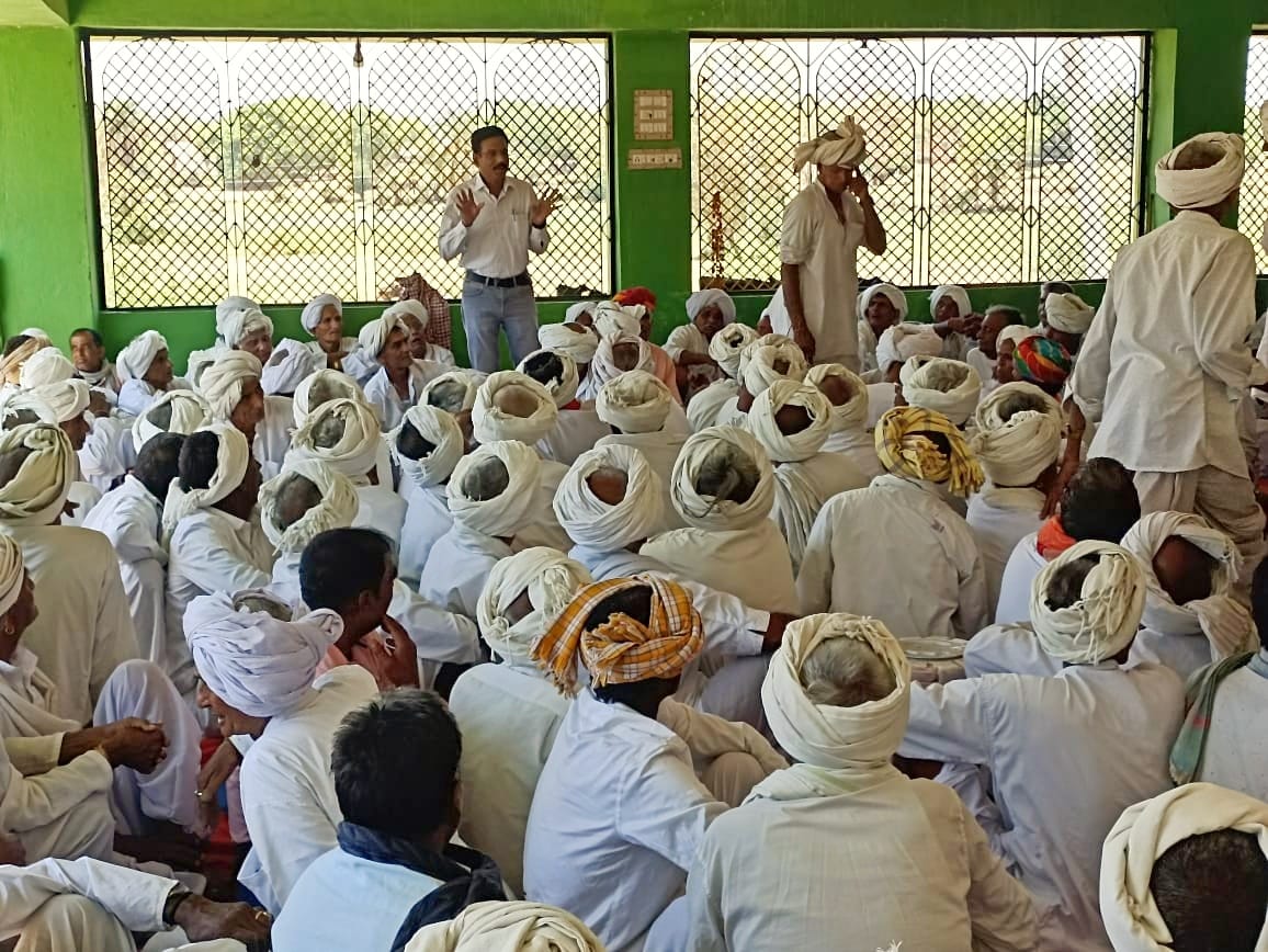 ग्राम पंचायत वजवाना में  26 अप्रैल को मतदान करने की अपील करते हुए .....महेंद्र समाधिया स्वीप नोडल प्रभारी गढ़ी

#ChunavKaParv #DeshKaGarv #Elections2024 #ECISVEEP #ECI #ivote4sure
#banswara #Elections #Mission75 #banswara_shoutout #ElectionCommission
<a href="/CeoRajasthan/">CEO RAJASTHAN</a>
<a href="/Dmbanswara/">District Collector & Magistrate, Banswara</a>