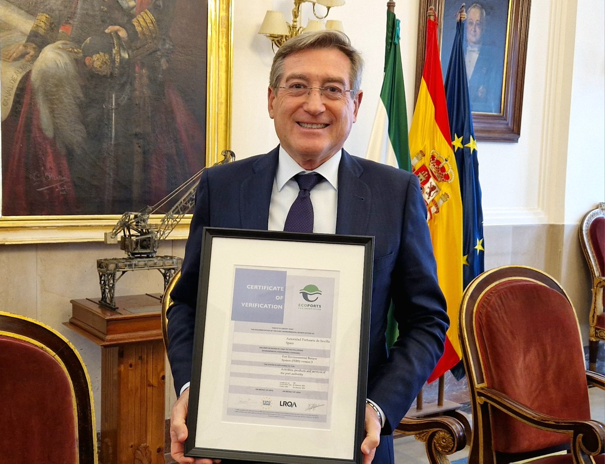 PuertoDeSevilla's tweet image. 🔵 La Autoridad Portuaria de Sevilla ha renovado la certificación #Ecoports.

♻️ Se trata del principal certificado de gestión ambiental del sector portuario europeo, emitido por la @ESPOSecretariat.

#WorkingWithNature #TrabajarConLaNaturaleza