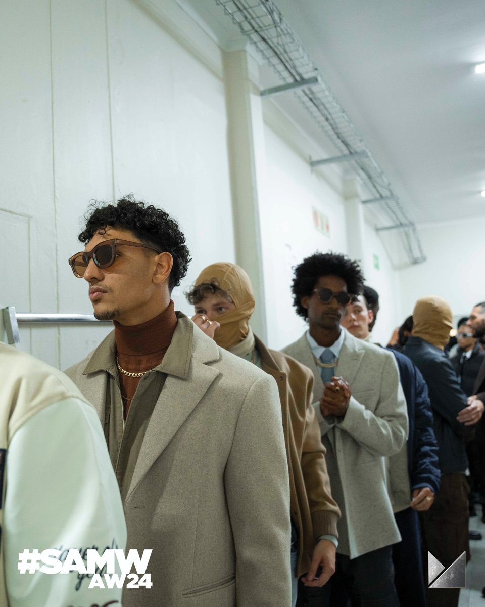 Markham_1873's tweet photo. Our AW24 collection brings home the latest trends in African menswear for the extraordinary man, showcased at @samenswearweek
πΈ Photography credit: Simon Deiner / SDR / Group of Cr
#MKMStyle #MakeYourMark #SAMW24 https://t.co/fA1JB73DBY