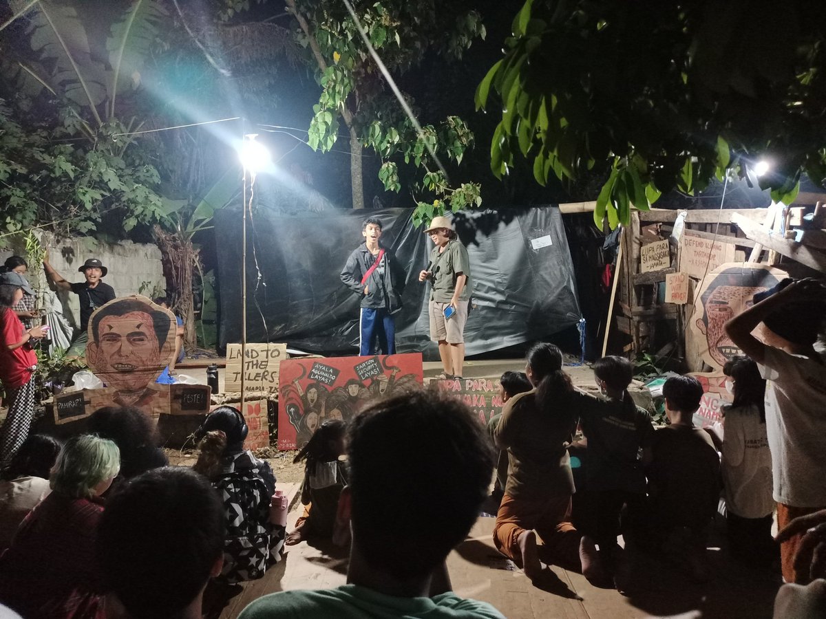Residents and community organizations of Lupang Tartaria hold cultural night before another night of watchful vigilance against possible attacks from Jarton security guards. #DefendLupangTartaria