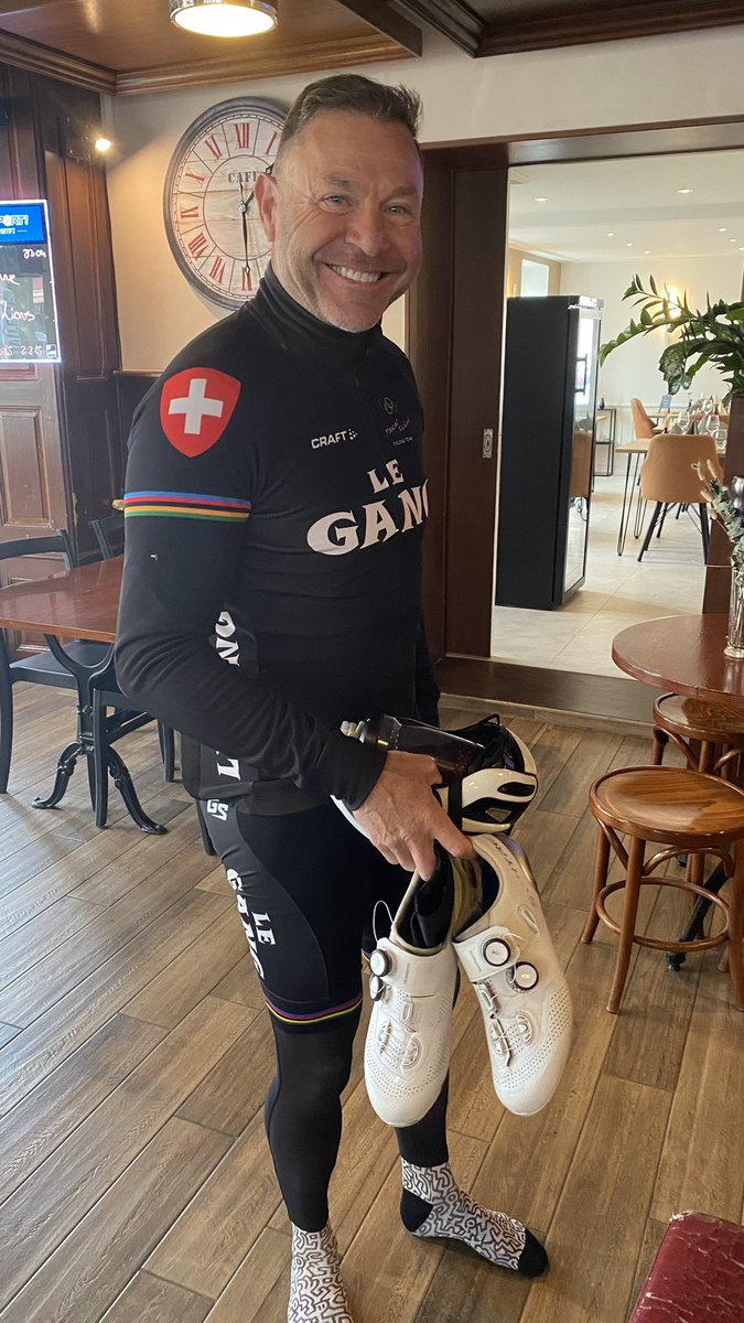 14h30 départ du champion olympique de 1996 ouvreur du TDR 2024. <a href="/TourDeRomandie/">Tour de Romandie</a> à suivre sur tous les vecteurs de <a href="/RadioTeleSuisse/">RTS</a> <a href="/RTSsport/">RTS Sport (compte archivé)</a>