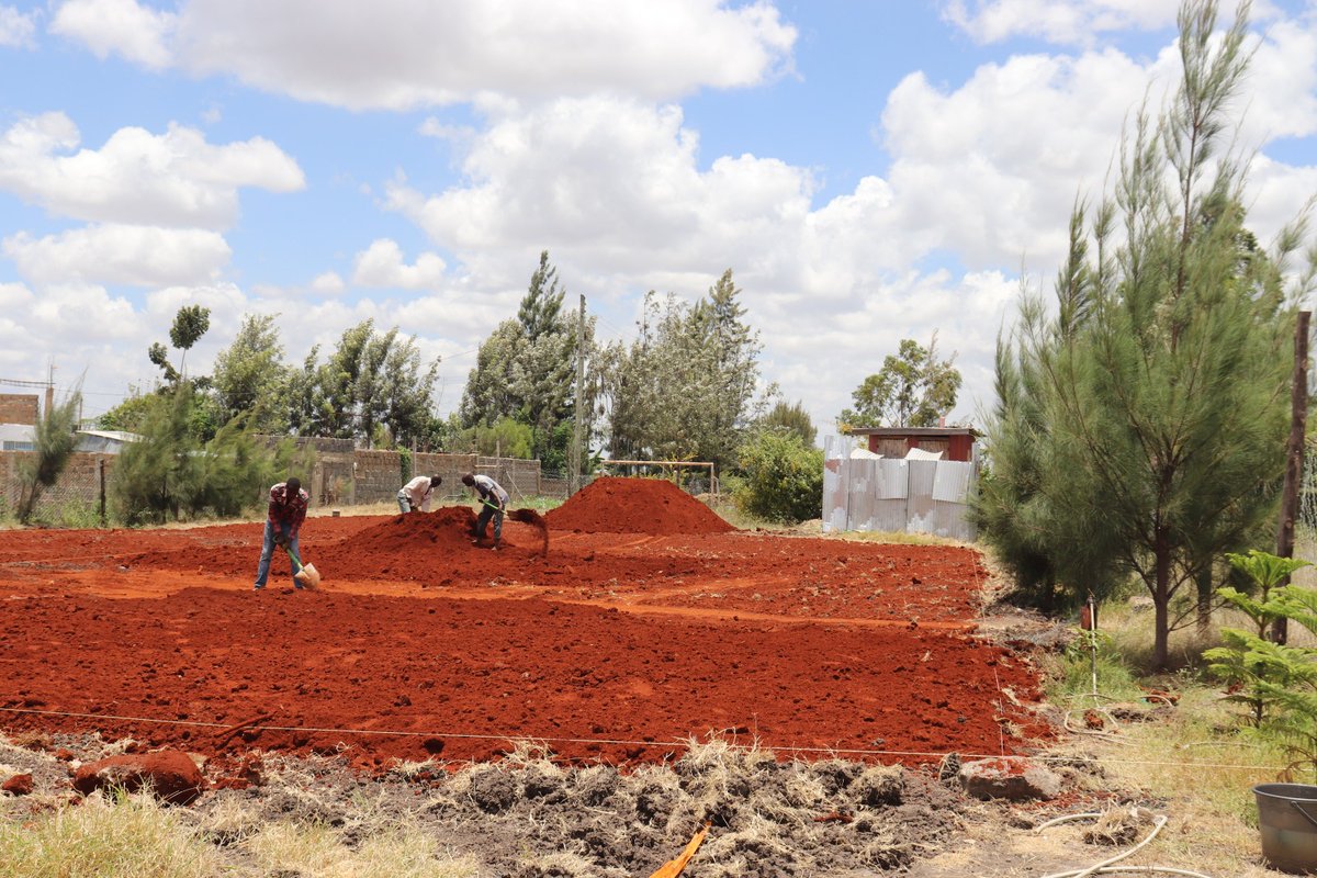 VAP_Kenya's tweet photo. Getting #Greener and #Greener everyday, thanks to the #Rains #football pitch courtesy of #ProjectAfrica a place of #pride for the #YOUTH #community Empowerment https://t.co/lWfoasNda3