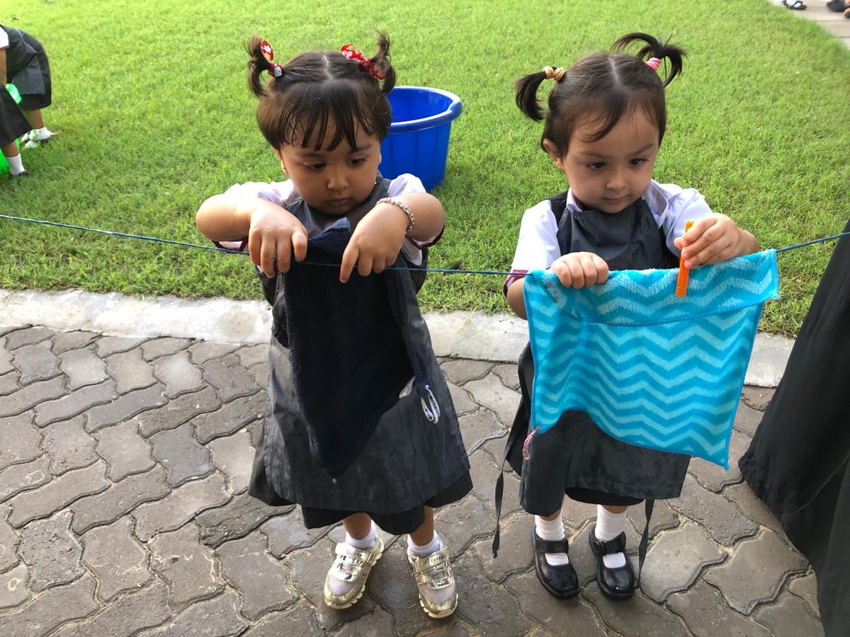 Washing handkerchiefs with soapy water was a great way to keep our little ones entertained and engaged while teaching them a valuable life skill.

#waterfunday #waterfun #washingday #waterplay #engaging #activitytime #nurseryschool #toddlerdays #toddlerplaydays