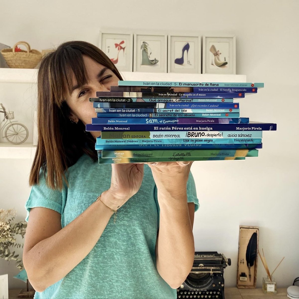 Porque no puedo pasar ni un solo día sin ellos 📖🌹📚

#FelizDiaDelLibro #23deabril #BookDay