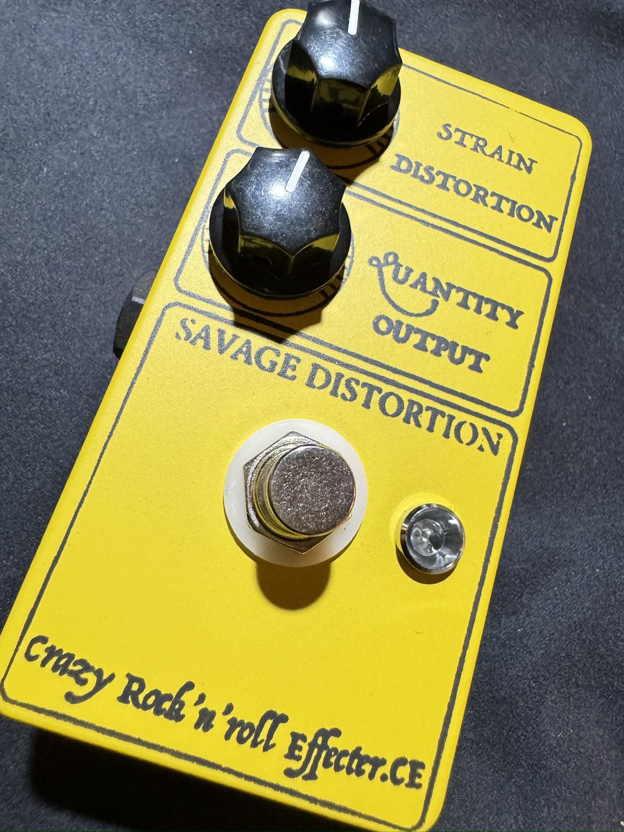 C_R_Effect's tweet photo. SAVAGE DISTORTION
75年製のMXR Distortion +を基に
若干ミッドを持ち上げ
抜けも良くなっております。
#crazyrocknrolleffecter #distortion #distortionplus #MXR https://t.co/1YMG7E1nc2