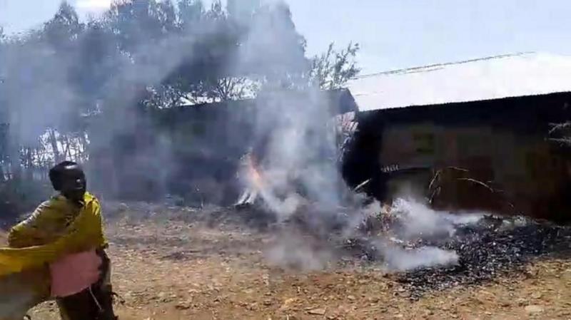 #Ethiopia: Five civilians killed, 18 homes burned in clashes between Fano militants and government forces At least five civilians lost their lives, and 18 homes were burned down amid clashes between #Fano militants and government forces in the rural town of Agona, Estre District