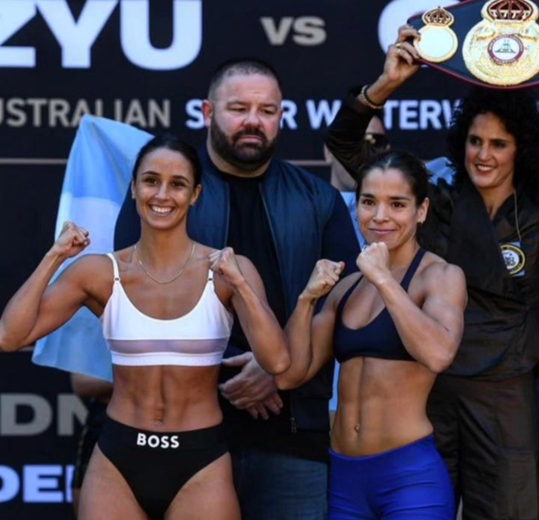 🥊POR LA CUARTA🥊
💥La porteña <a href="/LescuratClara/">Clara Lescurat</a> (52,00 Kg)🇦🇷
defenderá, este miércoles, por cuarta vez el título mundial supermosca <a href="/WBABoxing/">WBA Boxing</a> ante la sueca nacionalizada australiana Linn Sandstrom (51,98 kg), en Sidney 🇦🇺.En Argentina se podrá ver por acá👇 mainevent.kayospots.com.au