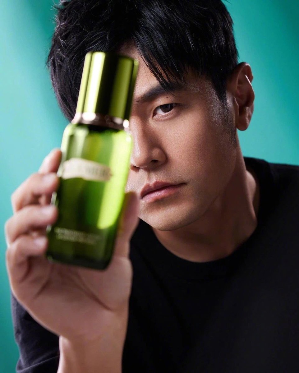 YKKKab's tweet photo. La Mer’s newest brand ambassador, Jay Chou commands instant recognition worldwide. 
#周杰伦 #海蓝之谜 #Jaychou #ジェイチョウ https://t.co/eZuopQGWUE