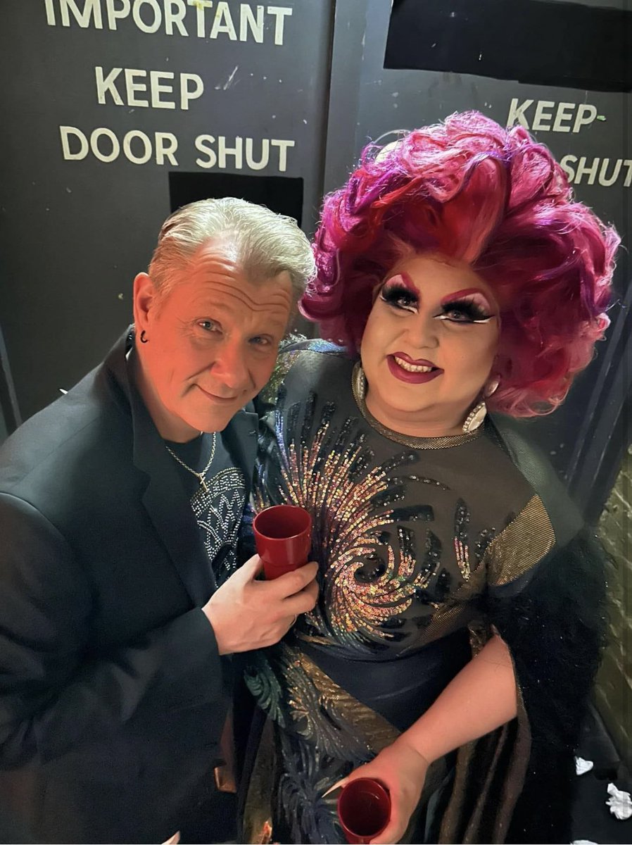 MissMMallow's tweet photo. Oh @MissJasonHP there are no words. 

You were the first drag queen I ever saw, and will continue to be my forever mentor and friend! 

I hope they are ready for you upstairs! See you on the other side dear, I love you 🩷

#gimmedatding
#stopthemusic 
#countmedown https://t.co/OIv8PJOgr5
