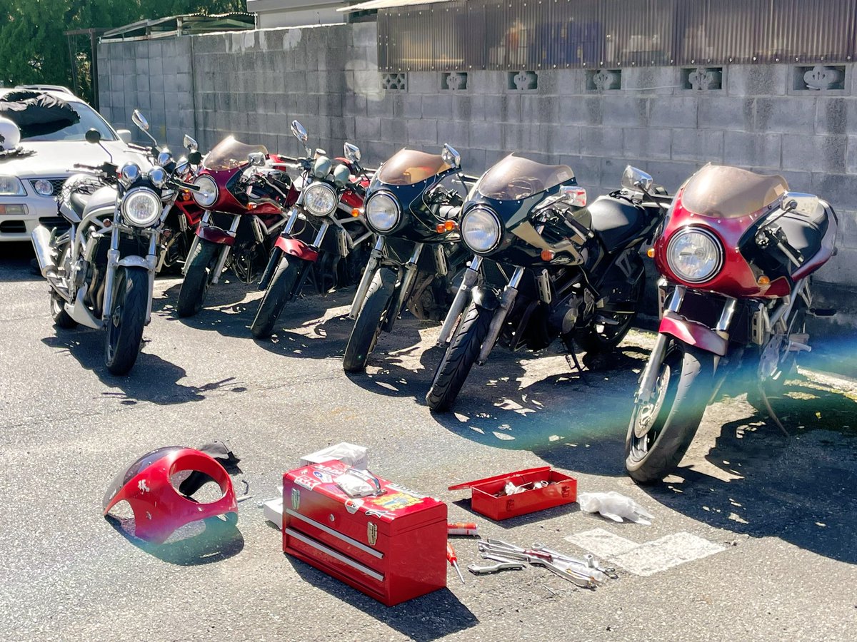 24ok_a's tweet photo. #自分のバイクを貼って簡単に紹介しよう
#Bandit250
#Bandit400

ウゴクノハドレカナ ← https://t.co/PEHt4J7xvo