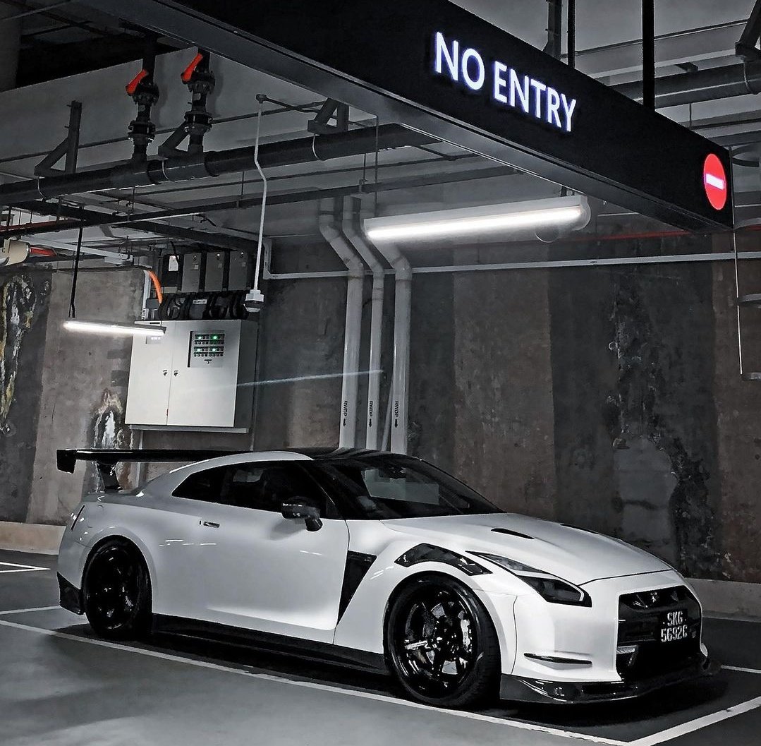 DailyGTRTM's tweet photo. Nissan GTR-R35 https://t.co/elCNKtSLVF