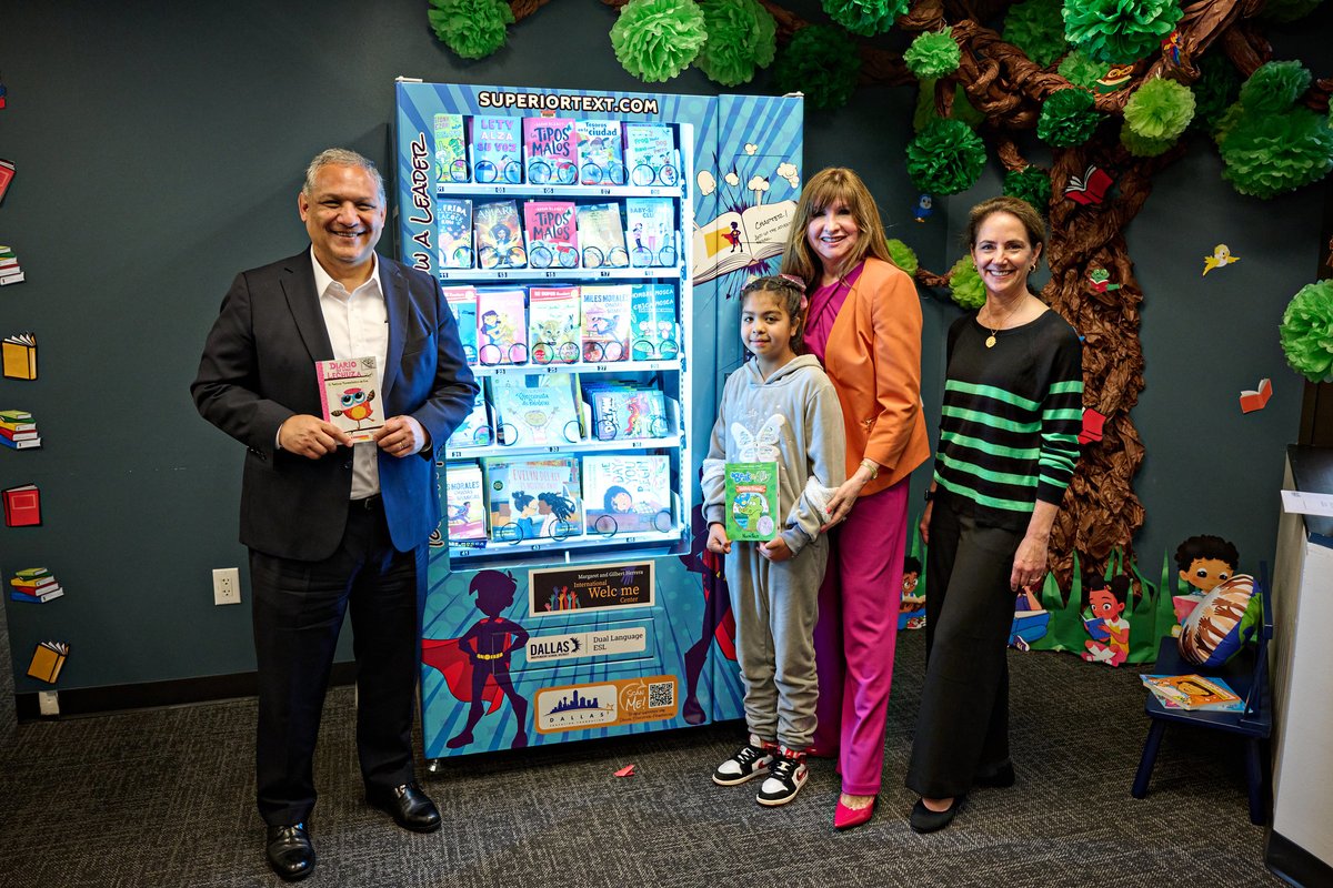 We love ribbon cutting events! Check out some of these exciting photos of the ribbon cutting at @dallasschools! Special thanks to @dallasedfound for making this possible! #booknookvending #bookvendingmachine #BrighterFuture