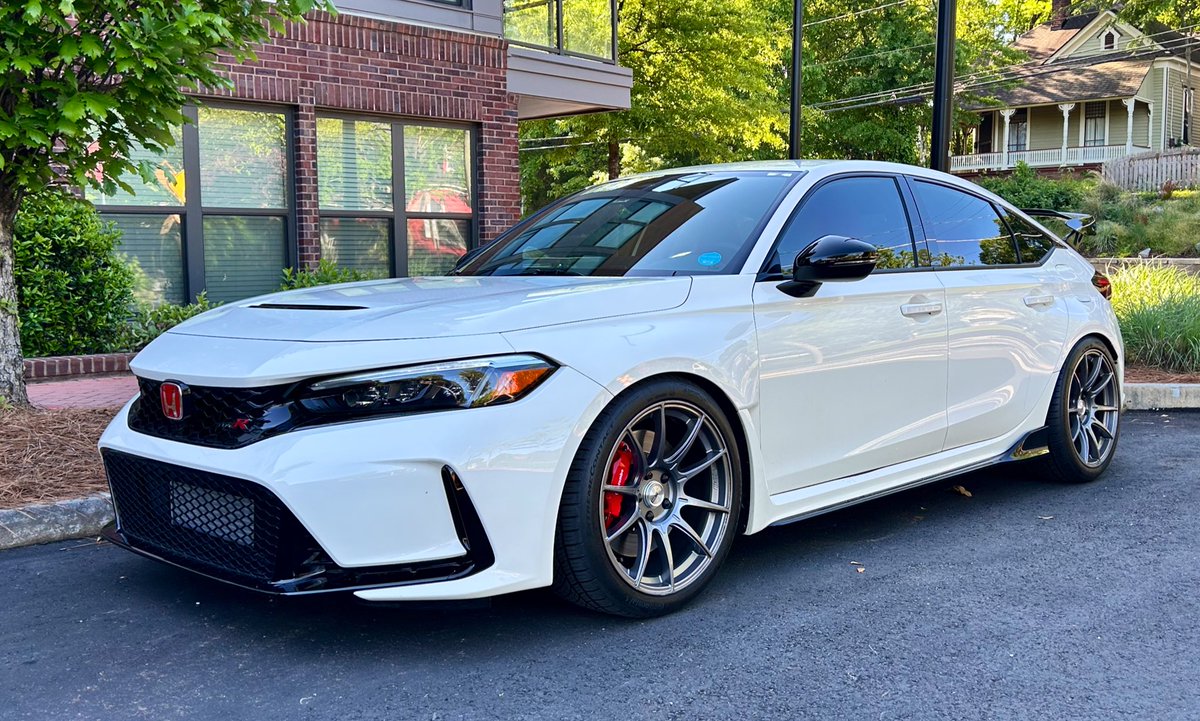 RyanEversley's tweet photo. Had a fun day checking out #AcuityInstruments yesterday in nearby, Marietta, Ga! They’ve got my Type-R for the week and will be adding some fun accessories for when I get back. https://t.co/rvAntzN1uT