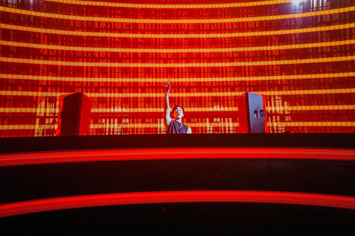 Throwing it back to an electrifying night with Inquisitive! 🎵 Remembering the thrill of every beat and the energy of the crowd. 

#ChakraLiveAsia #Inquisitive #InquisitiveLiveInJakarta