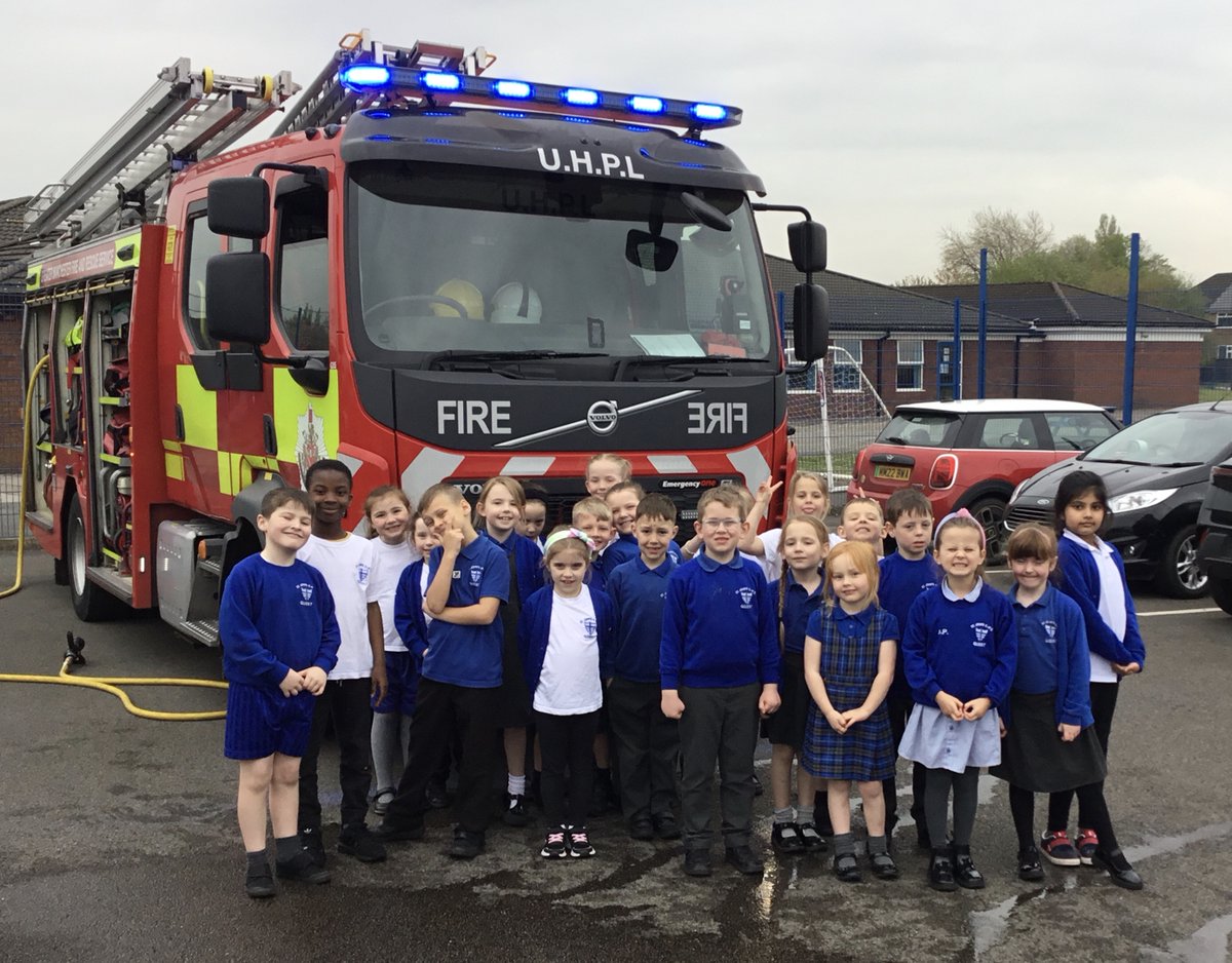 Our KS1 children had a lovely visit from @manchesterfire yesterday where they learned about #FireSafety They even got to check out the fire engine & spray the water hose! Thank you for coming to spread the word about the importance of staying safe! @QUESTtrust @CEO__Quest #Quest